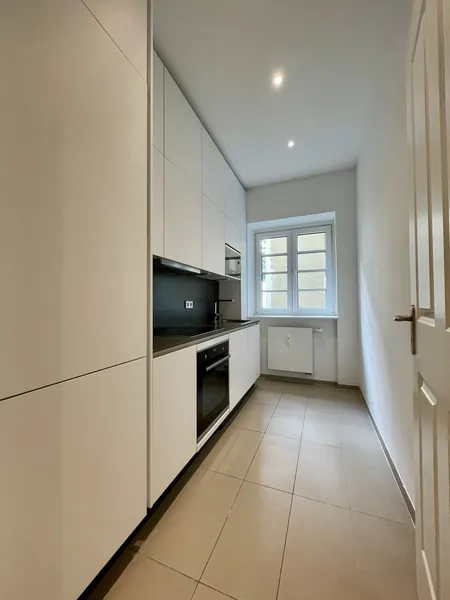 2-Zimmer Wohnung mit Einbauküche — photo 1